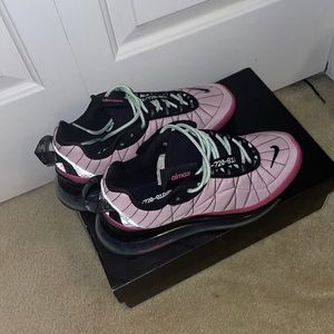 Women’s Nike Air Max 720
